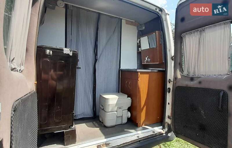 Дом на колесах Ford Transit 2004 в Ужгороде