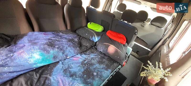 Дом на колесах Ford Transit 2004 в Ужгороде