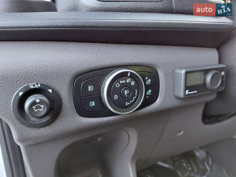 Вантажний фургон Ford Transit 2020 в Івано-Франківську