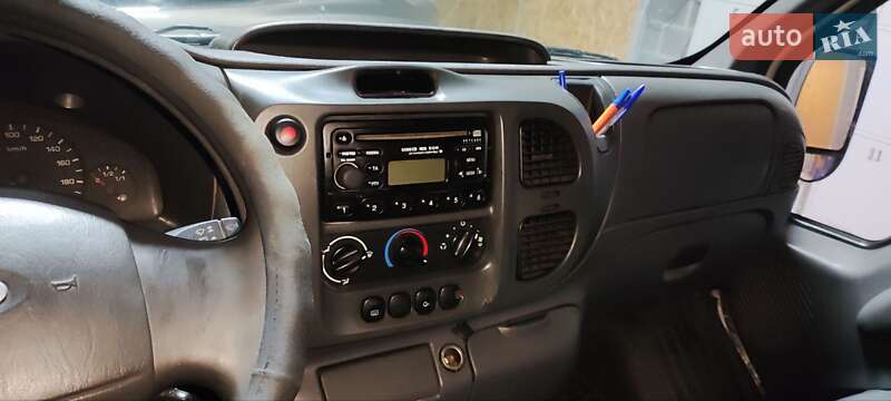 Грузовой фургон Ford Transit 2005 в Черкассах