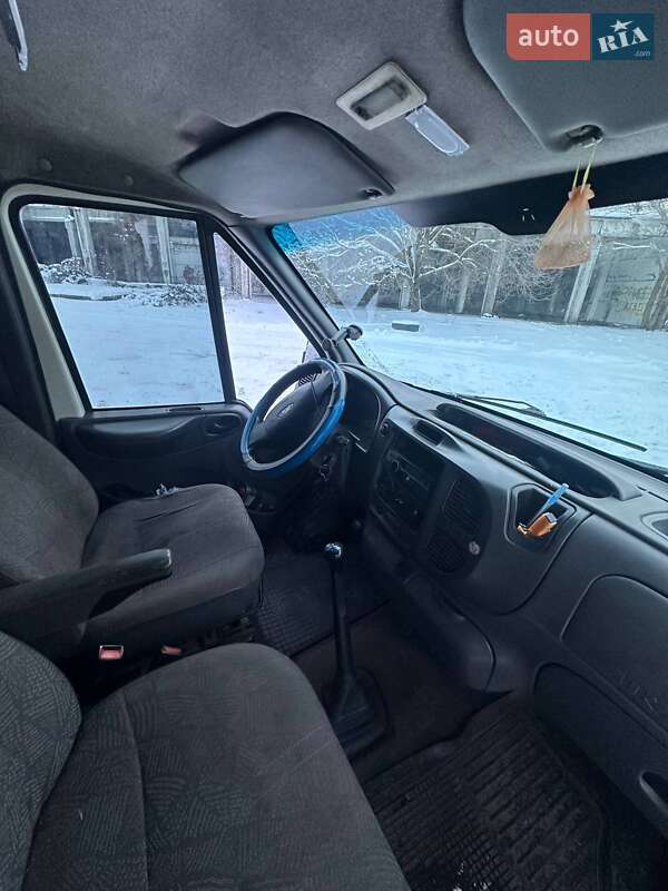 Микровэн Ford Transit 2004 в Лубнах
