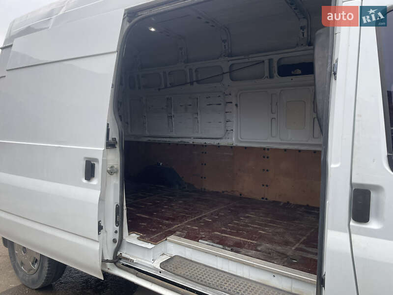 Вантажний фургон Ford Transit 2008 в Івано-Франківську