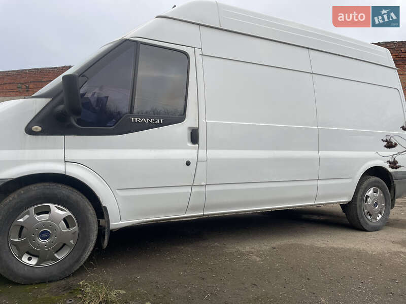 Вантажний фургон Ford Transit 2008 в Івано-Франківську