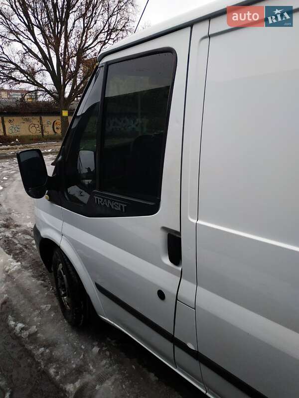 Вантажний фургон Ford Transit 2012 в Дніпрі