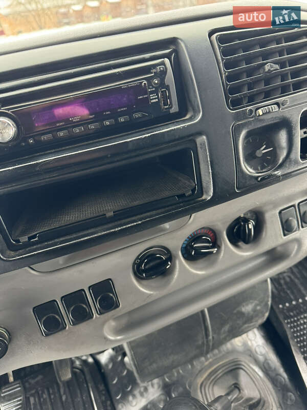 Вантажний фургон Ford Transit 1996 в Шепетівці