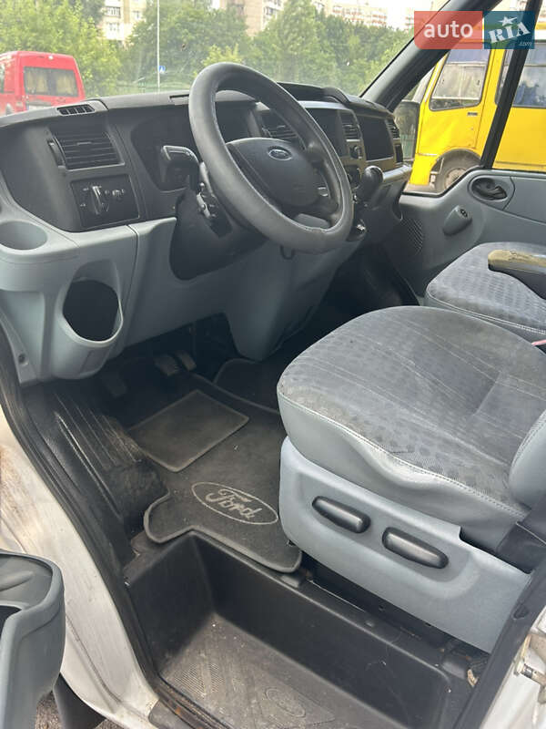 Минивэн Ford Transit 2007 в Киеве фото 5 Минивэн Ford Transit 2007 в Киеве