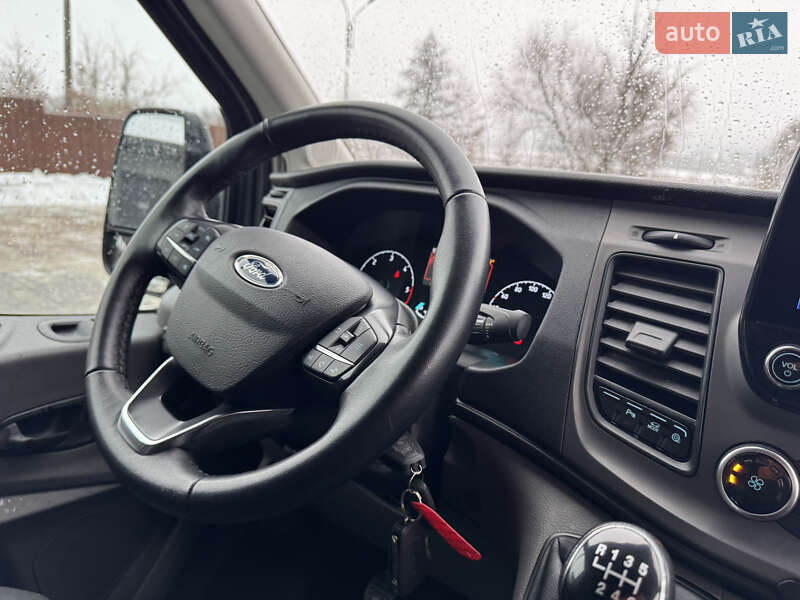 Грузовой фургон Ford Transit 2021 в Ирпене
