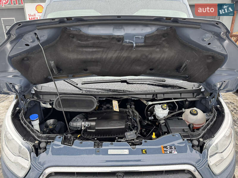 Грузовой фургон Ford Transit 2021 в Ирпене