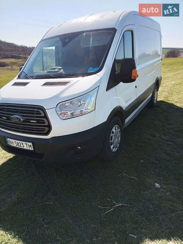 Грузовой фургон Ford Transit 2016 в Ширяево