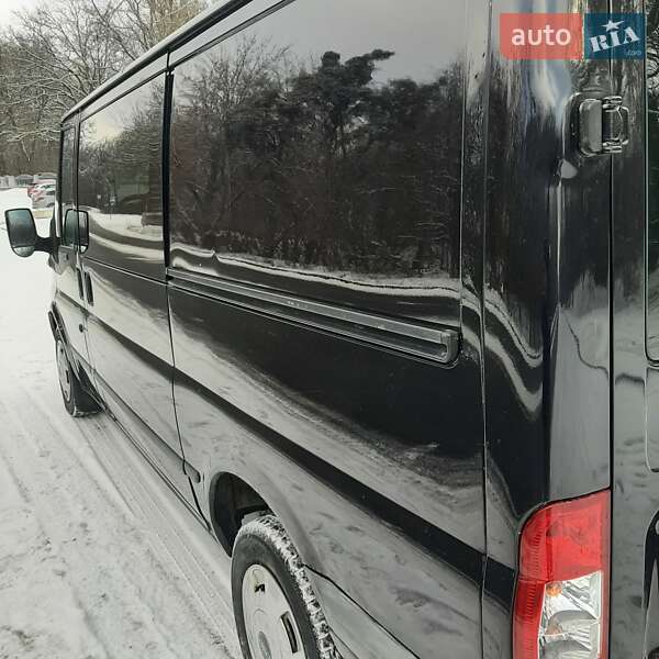 Вантажівка Ford Transit 2011 в Полтаві