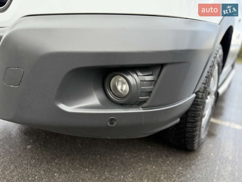 Вантажний фургон Ford Transit 2019 в Рівному