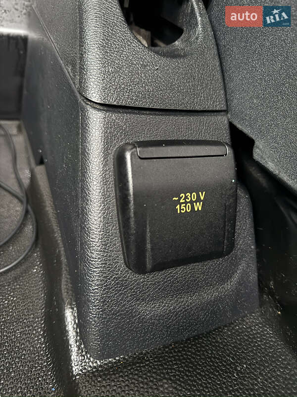 Вантажний фургон Ford Transit 2019 в Рівному