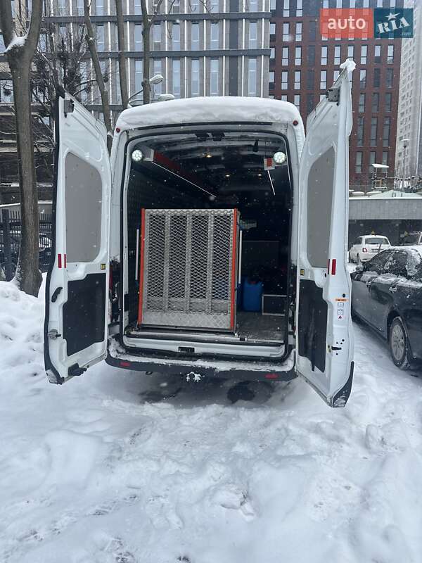 Грузовой фургон Ford Transit 2018 в Киеве