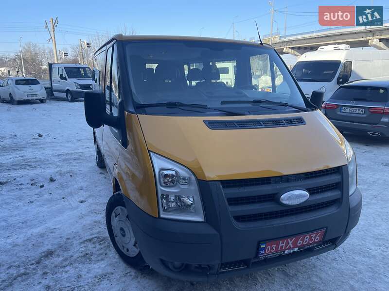 Мінівен Ford Transit 2010 в Луцьку