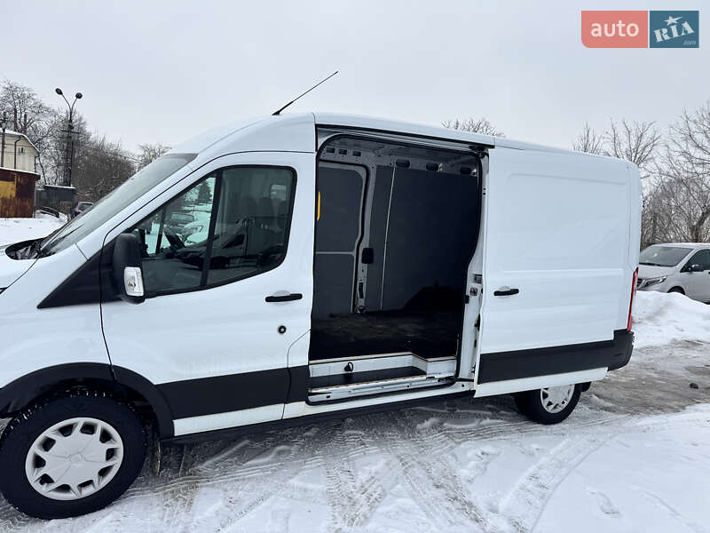 Вантажний фургон Ford Transit 2021 в Тернополі