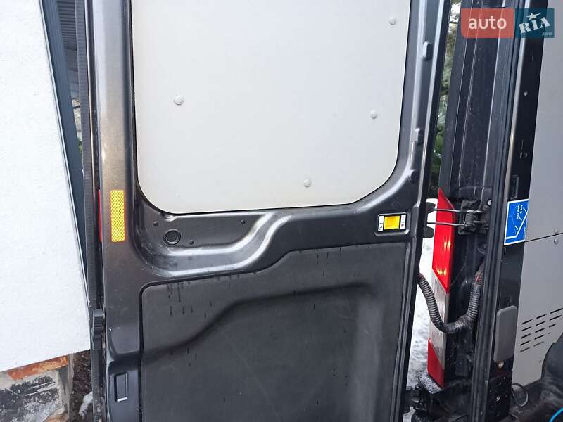 Інші вантажівки Ford Transit 2019 в Володимирі