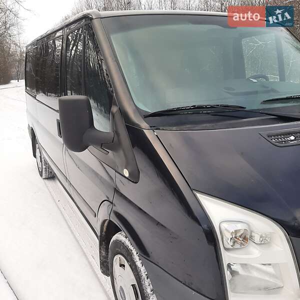 Вантажопасажирський фургон Ford Transit 2011 в Полтаві