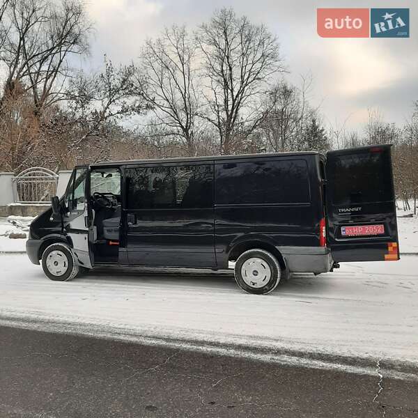 Вантажопасажирський фургон Ford Transit 2011 в Полтаві