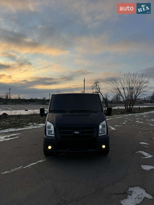 Грузовой фургон Ford Transit 2009 в Николаеве