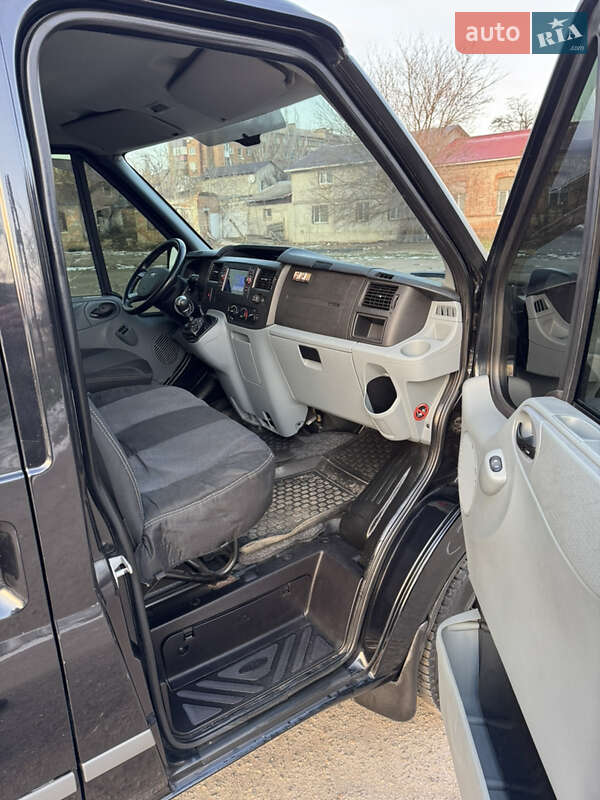 Грузовой фургон Ford Transit 2009 в Николаеве