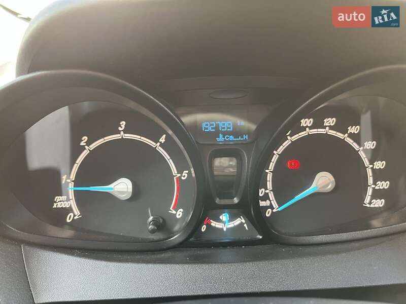 Вантажний фургон Ford Transit 2015 в Києві фото 9 Вантажний фургон Ford Transit 2015 в Києві