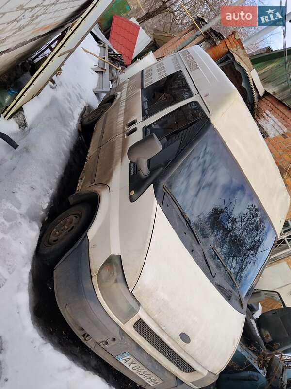 Вантажопасажирський фургон Ford Transit 2003 в Харкові