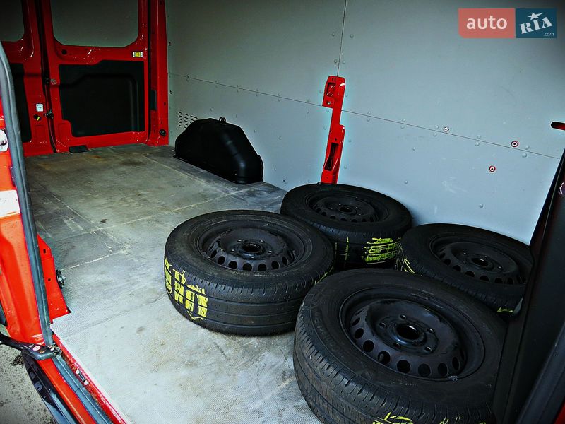 Вантажний фургон Ford Transit 2021 в Черкасах