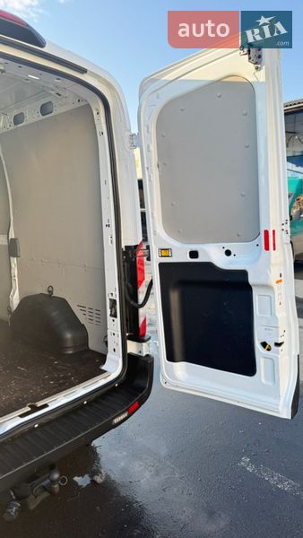 Вантажний фургон Ford Transit 2020 в Луцьку