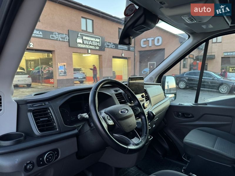 Грузовой фургон Ford Transit 2021 в Ирпене