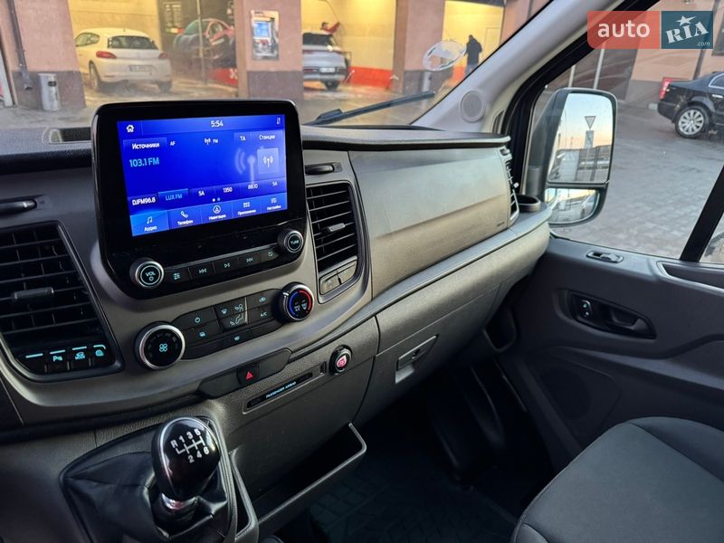 Грузовой фургон Ford Transit 2021 в Ирпене