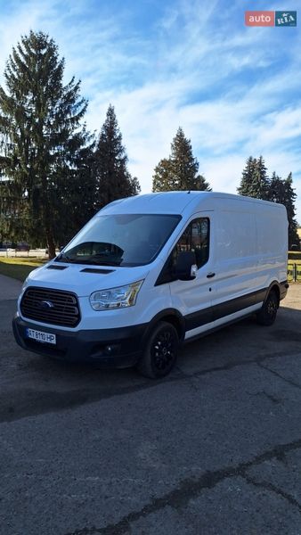 Грузовой фургон Ford Transit 2016 в Бурштыне