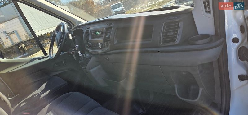 Мікроавтобус вантажний (до 3,5т) Ford Transit 2020 в Києві