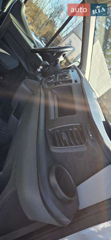 Мікроавтобус вантажний (до 3,5т) Ford Transit 2020 в Києві