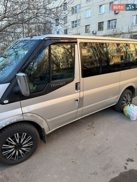 Минивэн Ford Transit 2007 в Казанке