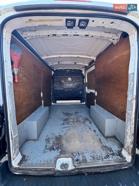 Вантажний фургон Ford Transit 2017 в Полтаві