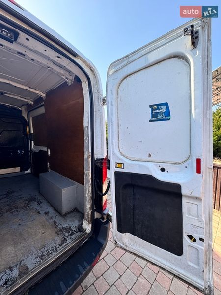 Вантажний фургон Ford Transit 2017 в Полтаві