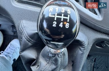 Вантажний фургон Ford Transit 2017 в Полтаві