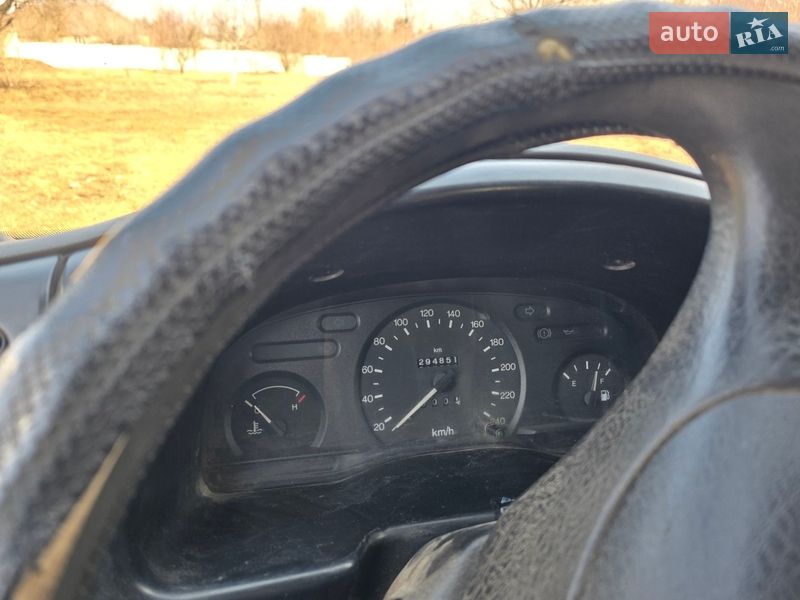 Грузовой фургон Ford Transit 1998 в Мизоче