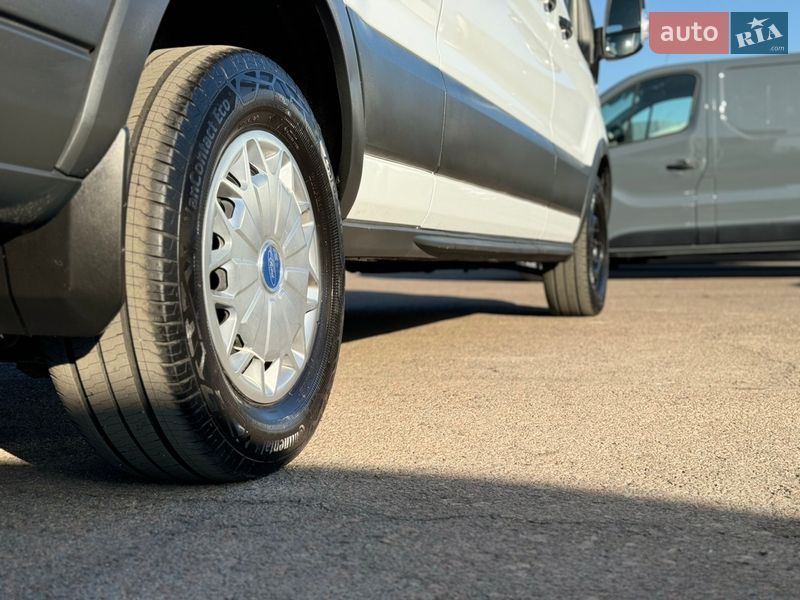 Вантажний фургон Ford Transit 2019 в Києві фото 40 Вантажний фургон Ford Transit 2019 в Києві