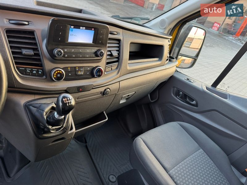 Вантажний фургон Ford Transit 2021 в Ірпені