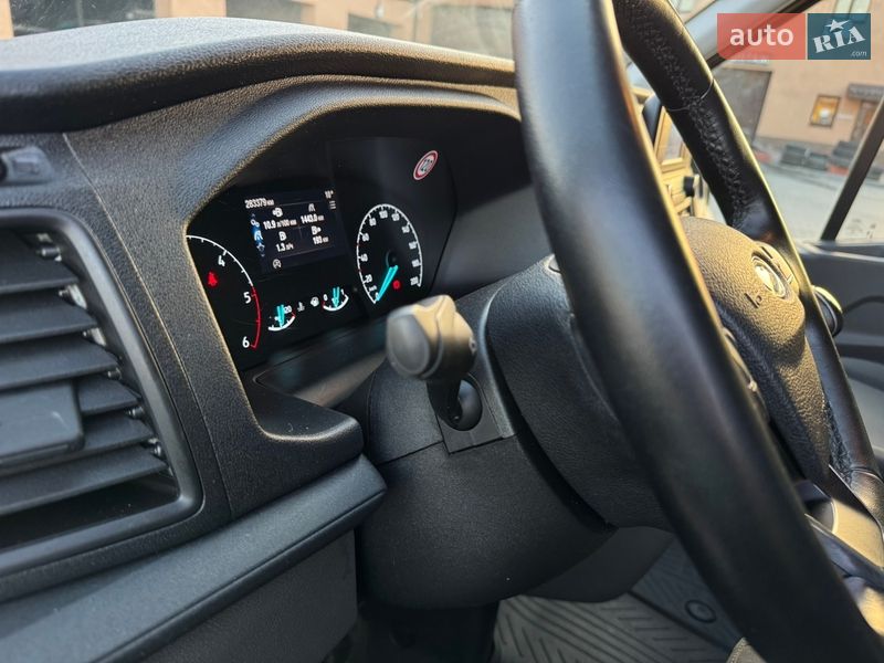 Вантажний фургон Ford Transit 2021 в Ірпені