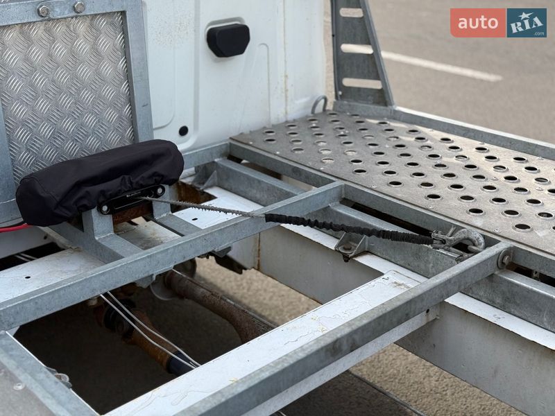 Автовоз Ford Transit 2005 в Луцьку