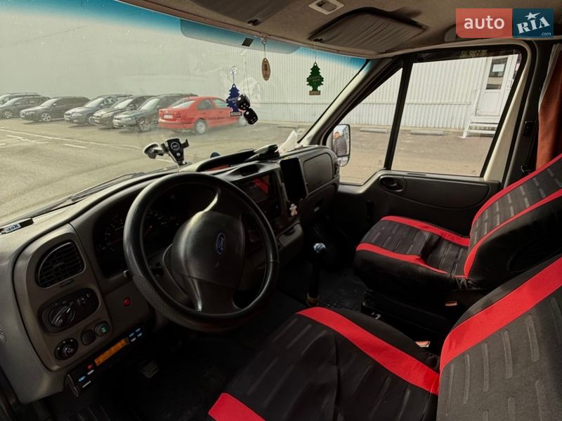 Автовоз Ford Transit 2005 в Луцьку