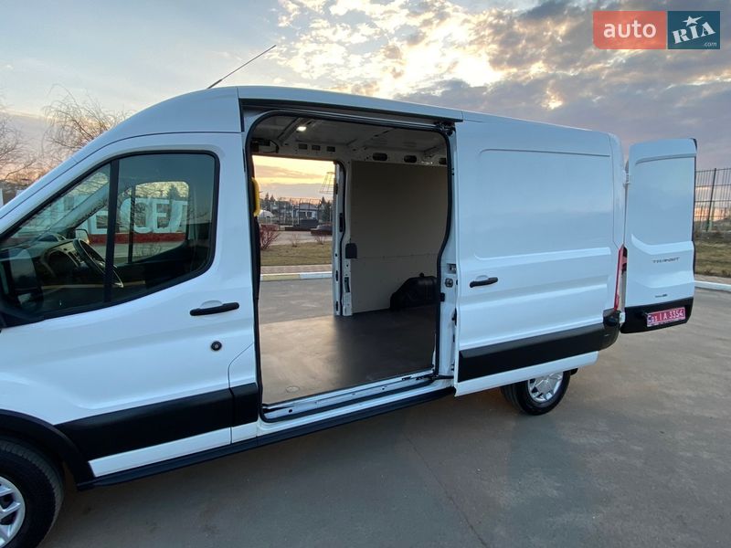 Вантажний фургон Ford Transit 2022 в Ірпені
