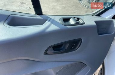 Грузовой фургон Ford Transit 2016 в Киеве