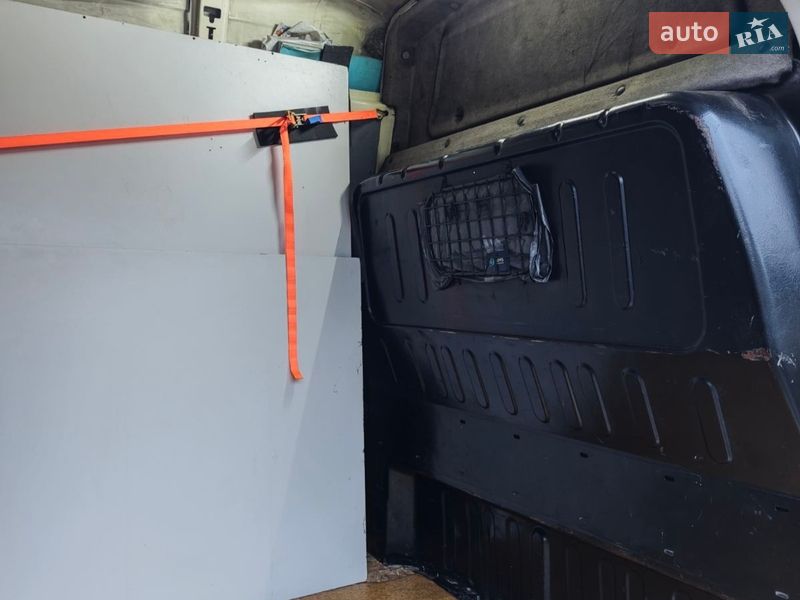 Грузовой фургон Ford Transit 2005 в Одессе фото 8 Грузовой фургон Ford Transit 2005 в Одессе