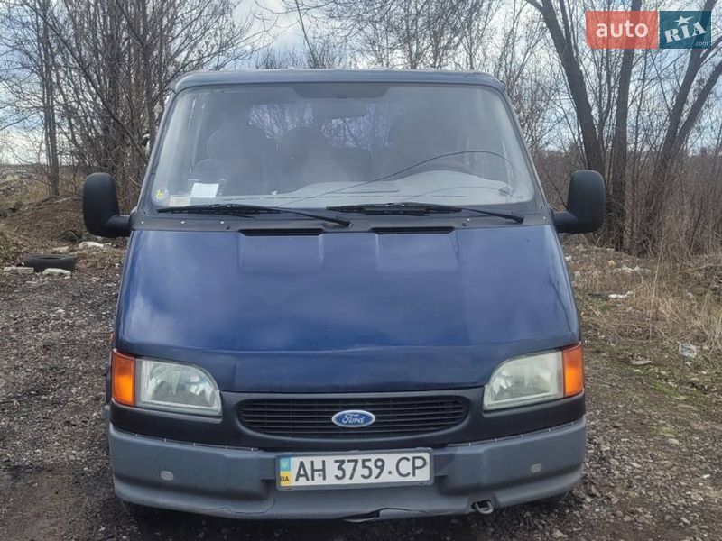 Грузопассажирский фургон Ford Transit 1996 в Краматорске