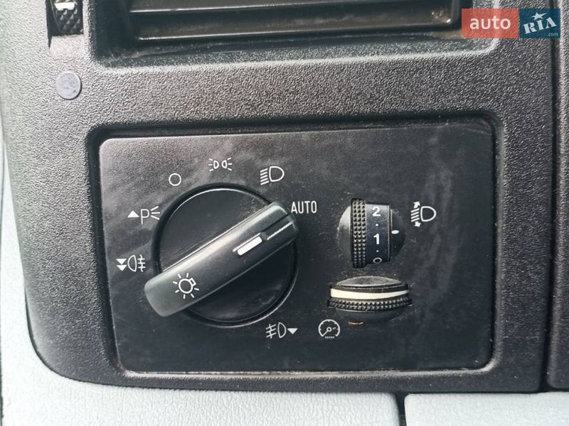 Вантажний фургон Ford Transit 2007 в Снятині