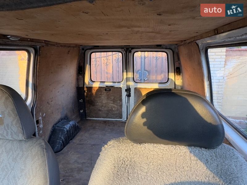 Грузовой фургон Ford Transit 1998 в Александрие
