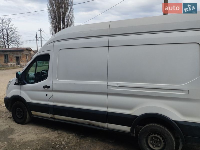Вантажний фургон Ford Transit 2016 в Києві